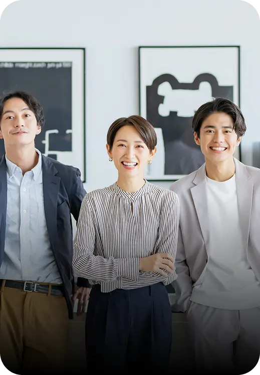 3人のスタッフの写真